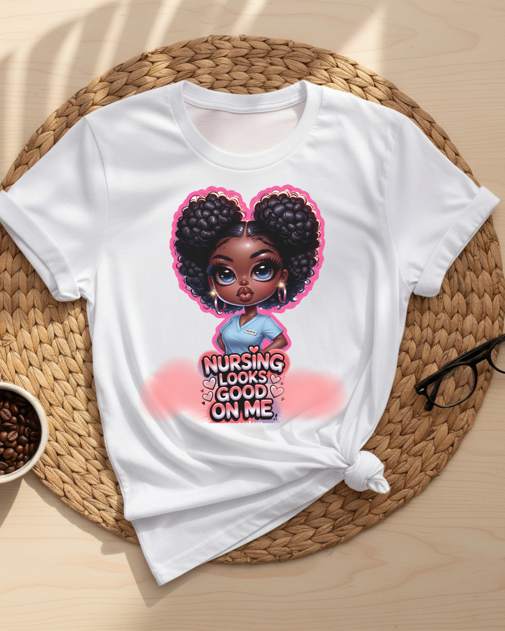 Nursing Looks Good On Me Graphic T‑Shirt — Cartoon Style